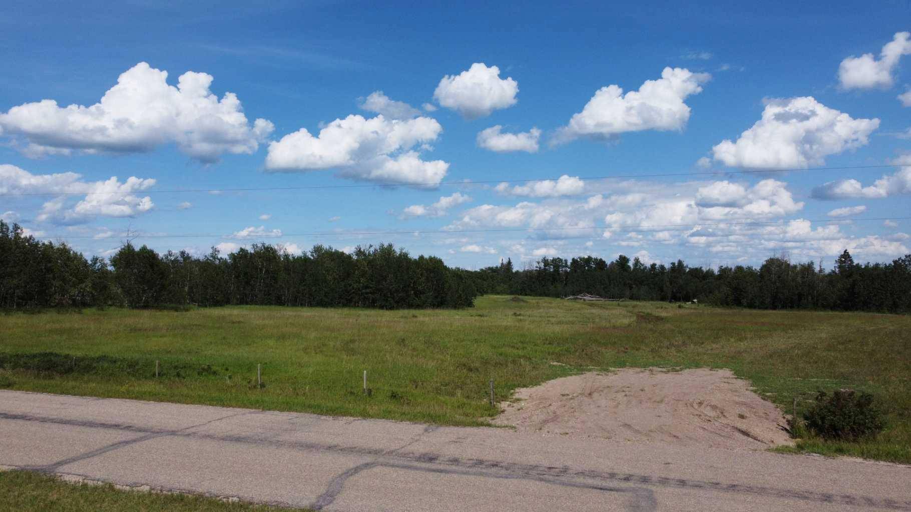 Rural Ponoka County, AB T4J 1R2,On Range Road 253