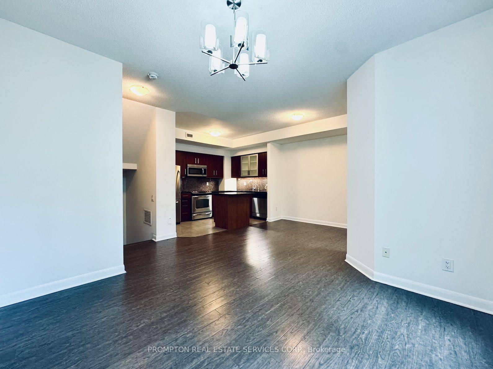 Toronto C14, ON M2N 0H2,19 Anndale DR #Th10
