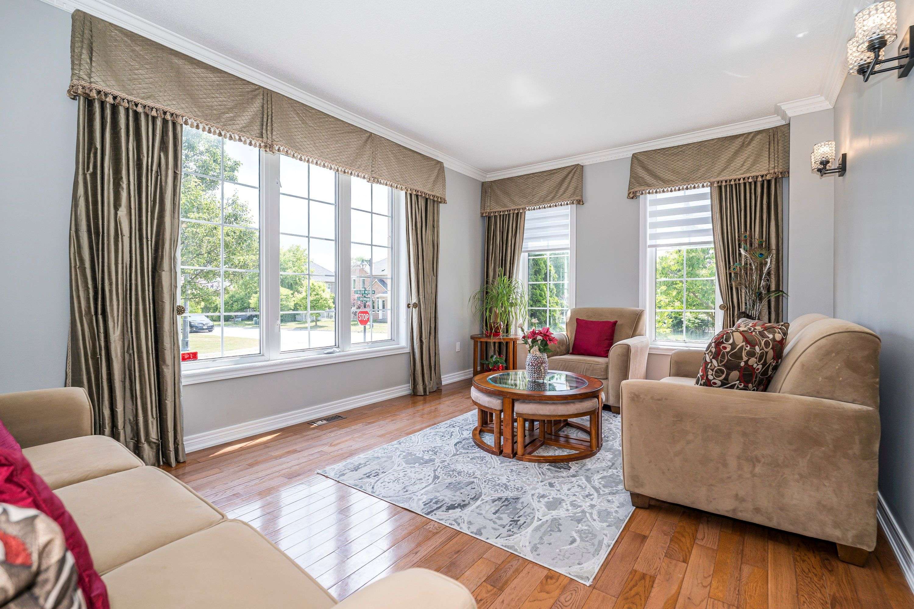 Richmond Hill, ON L4E 4C1,2 Glen Nevis DR