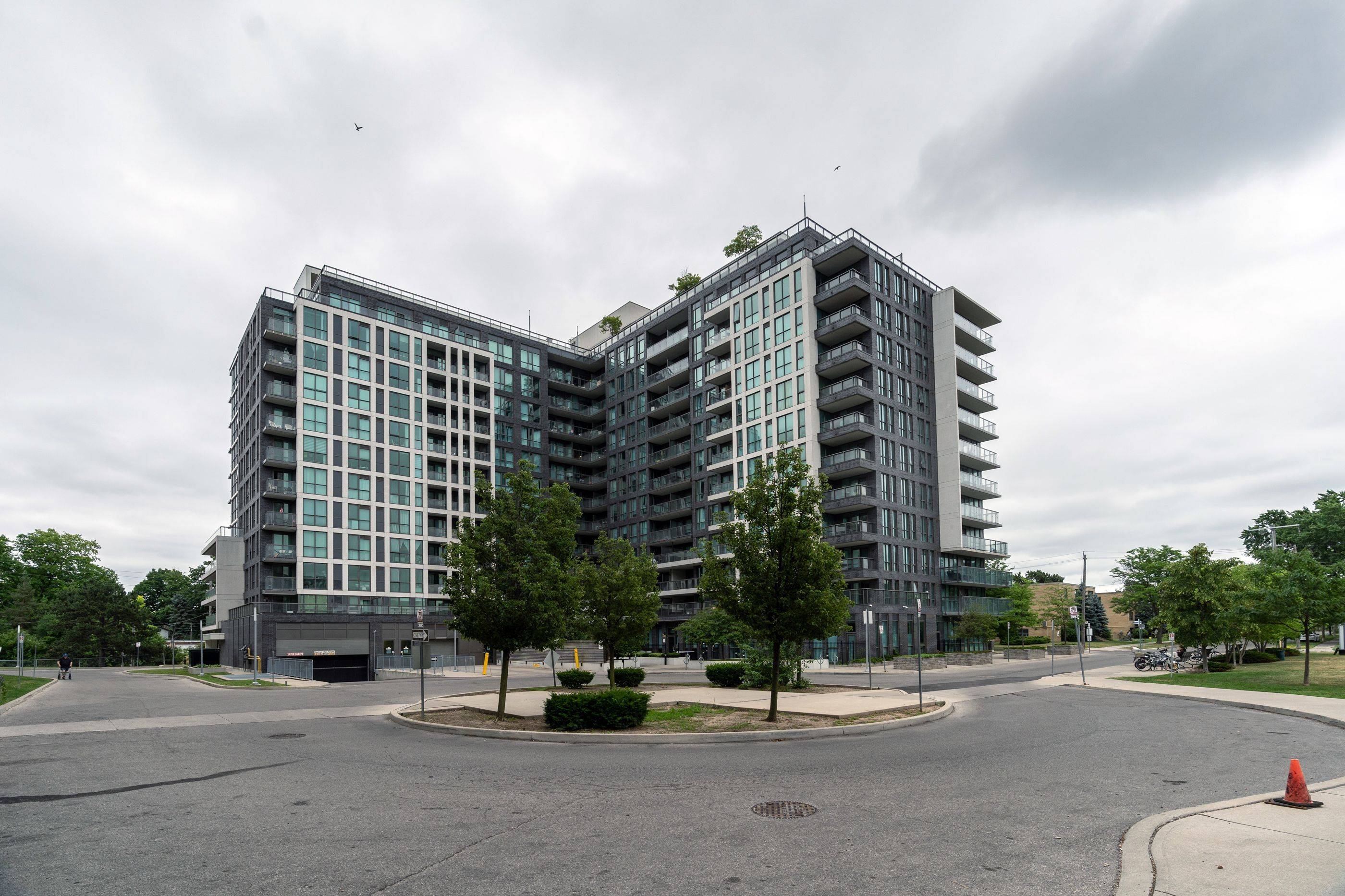 80 Esther Lorrie DR #1105, Toronto W10, ON M9W 0C6