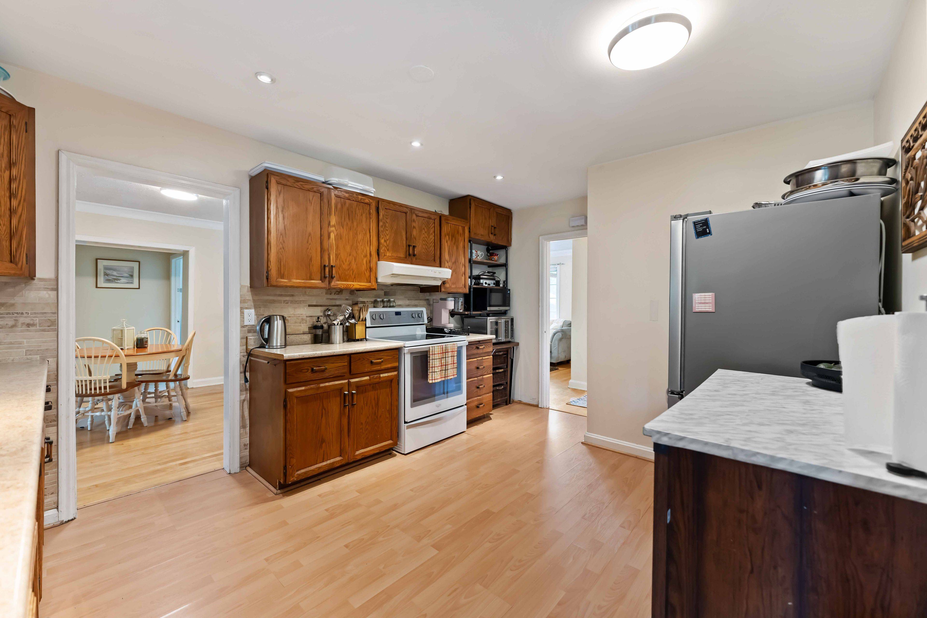 Beacon Hill North - South And Area, ON K1J 6W7,14 Claver ST