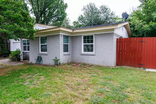 Farmers Branch, TX 75234,13944 Dennis Lane