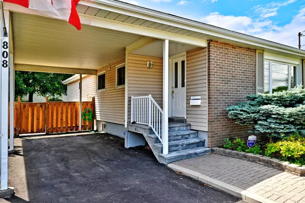 Pickering, ON L1W 2W3,808 Batory AVE