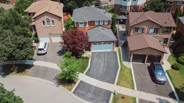 Mississauga, ON L5N 6C7,3506 Pintail CIR