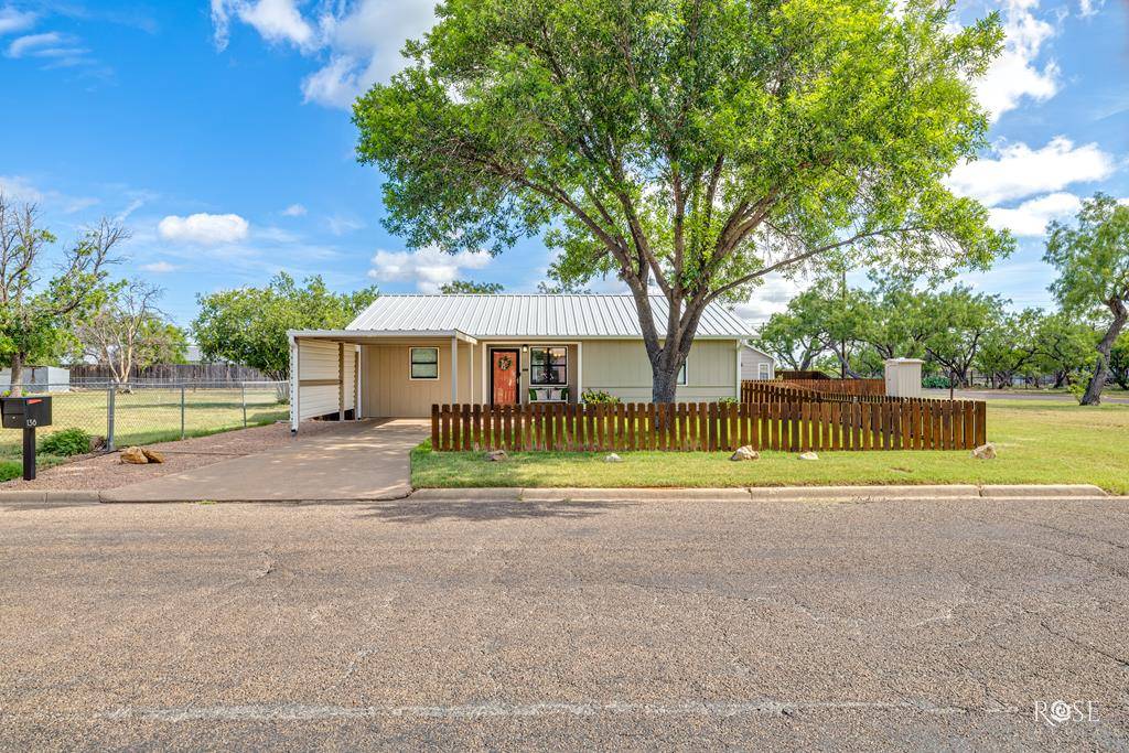 136 E 42nd St, San Angelo, TX 76903