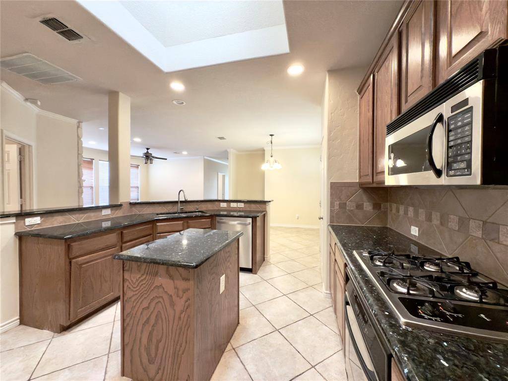 North Richland Hills, TX 76180,7917 Creek View Drive