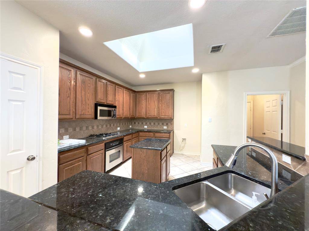 North Richland Hills, TX 76180,7917 Creek View Drive