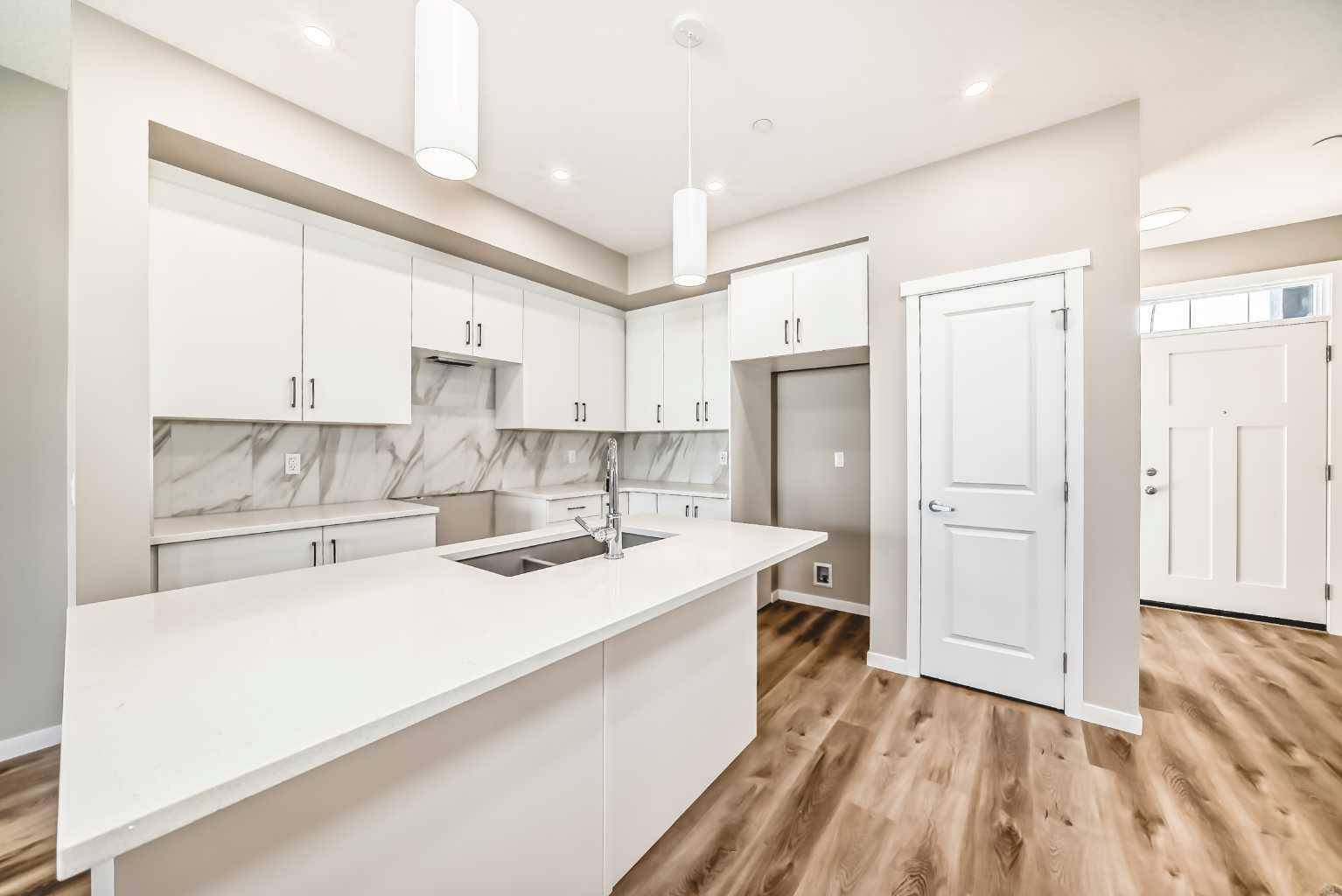 Calgary, AB T3S 0J9,393 Hotchkiss DR Southeast