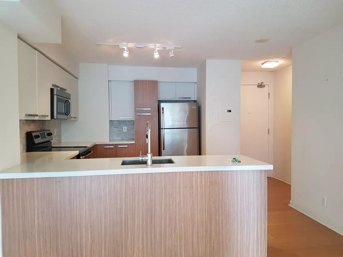 Toronto C01, ON M4Y 3G4,11 St Joseph ST S #1202