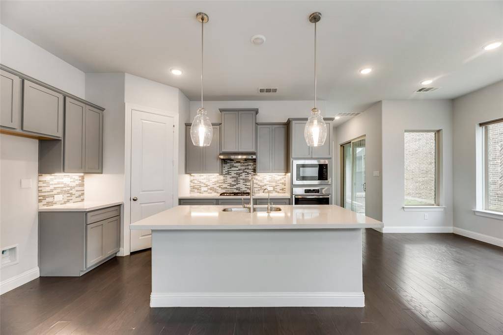 Frisco, TX 75035,12645 Murray Lane
