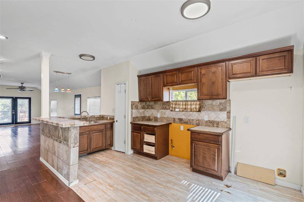 Fort Worth, TX 76114,828 Springer Avenue