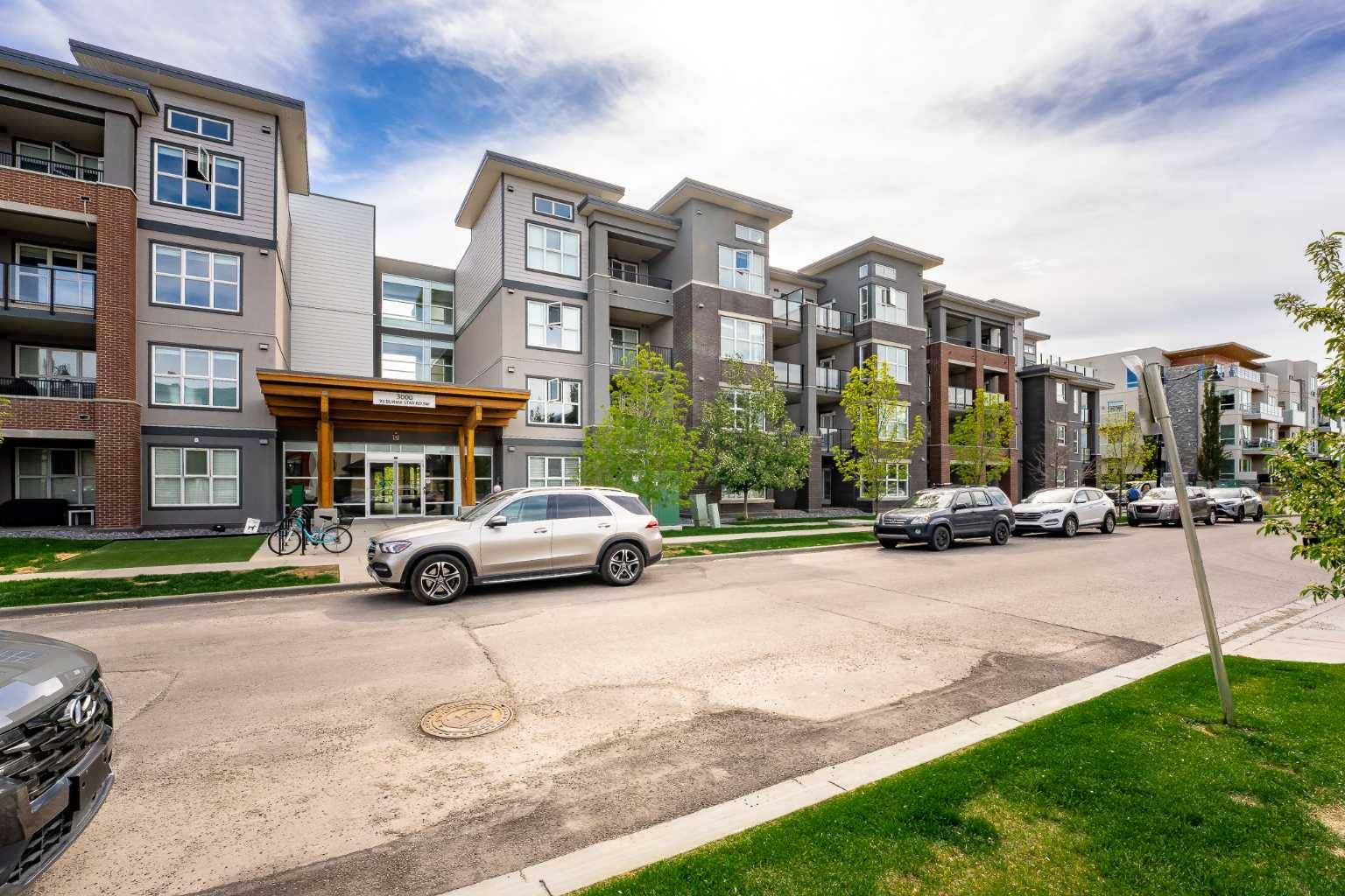 Calgary, AB T3E 8A9,95 Burma Star RD SW #3302