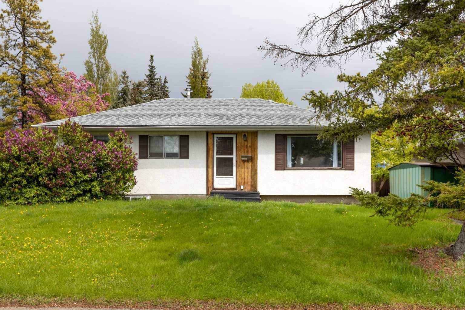 Calgary, AB T3E 5B1,173 Gordon DR SW