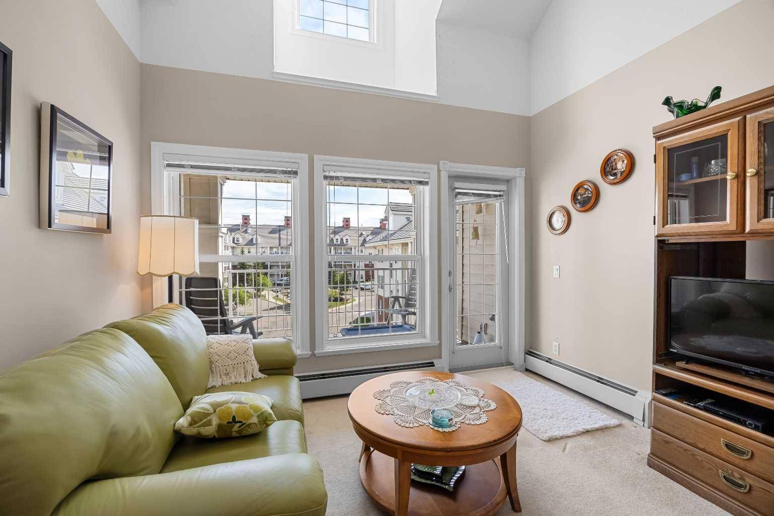 Calgary, AB T3K 5X5,151 Country Village RD Northeast #1409