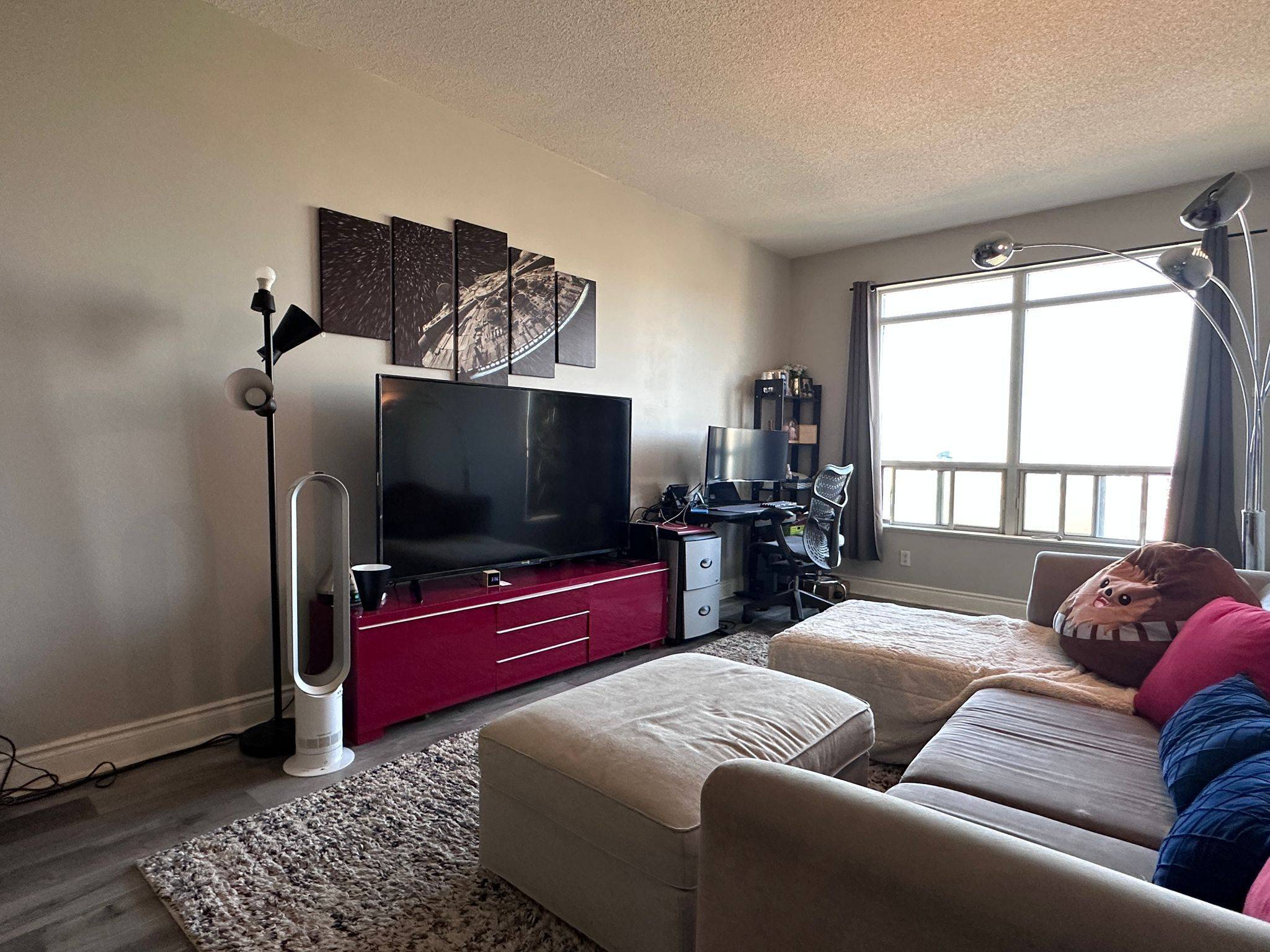Markham, ON L3T 7Z1,51 Saddlecreek DR #LPH12