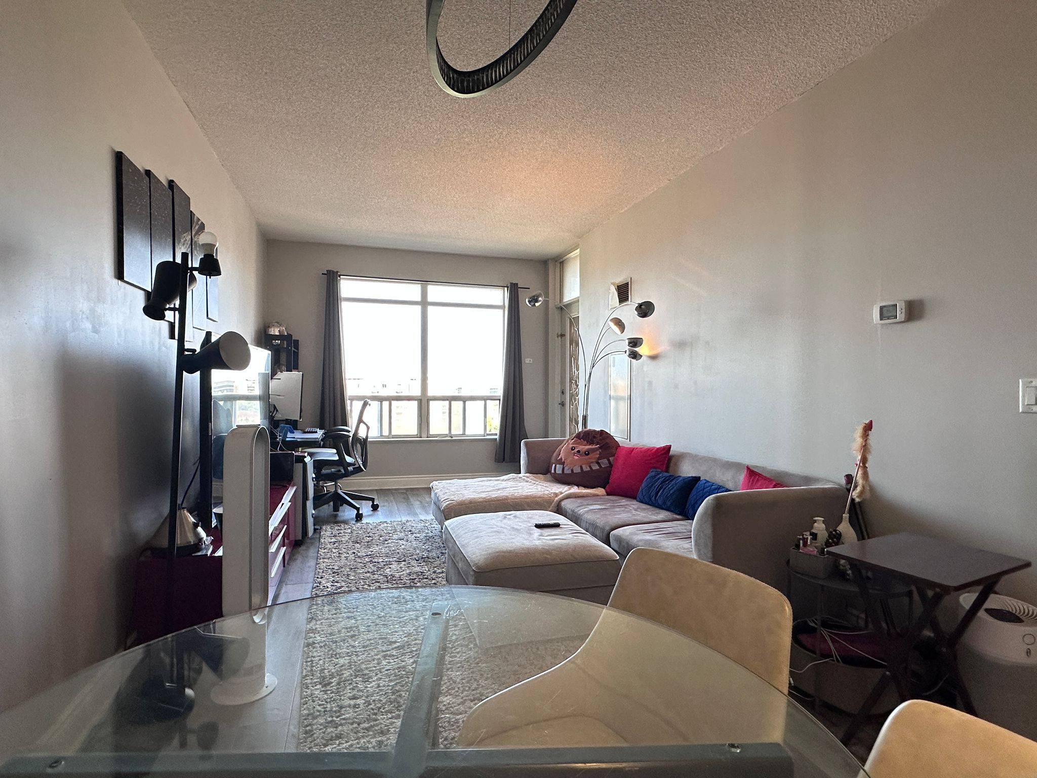 Markham, ON L3T 7Z1,51 Saddlecreek DR #LPH12