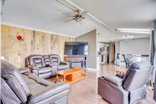 Fort Mcmurray, AB T9K 1X7,137 Cree RD