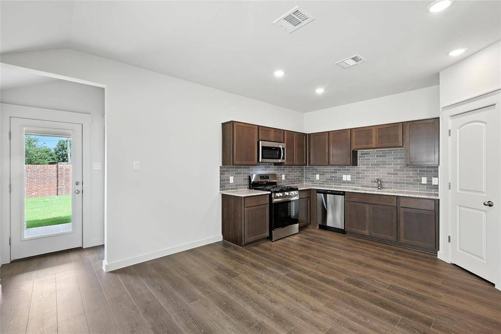 Forney, TX 75126,1157 Baker Bridge Drive