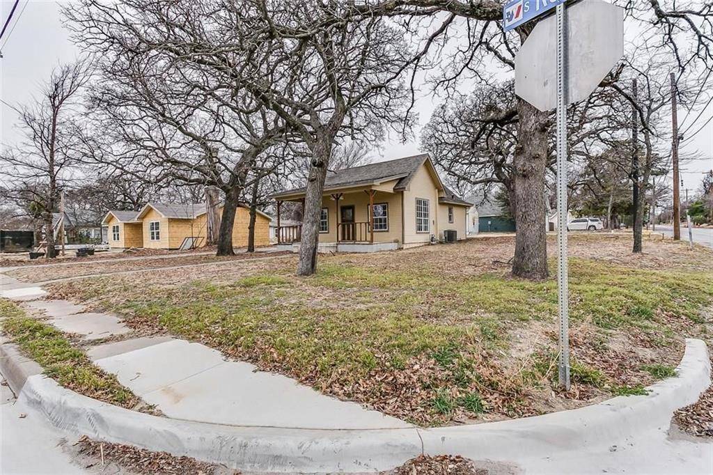 802 S Rusk Street, Weatherford, TX 76086