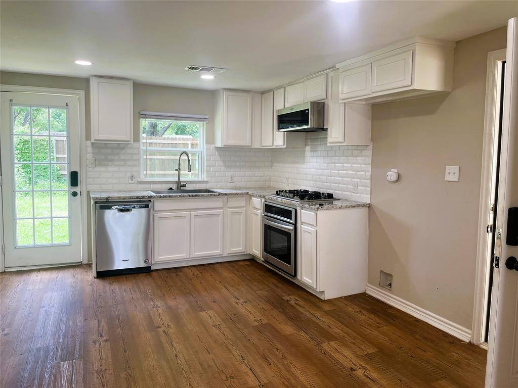 Pilot Point, TX 76258,117 E Division Street