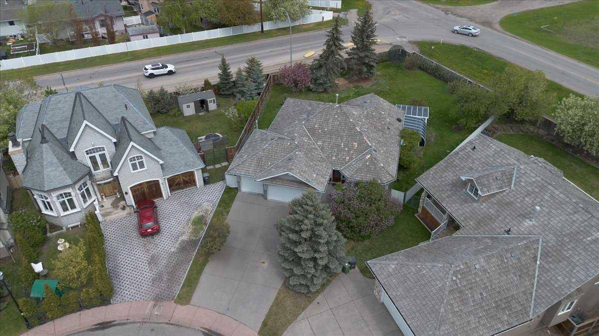 Strathmore, AB T1P 1L3,14 Grande Point EST