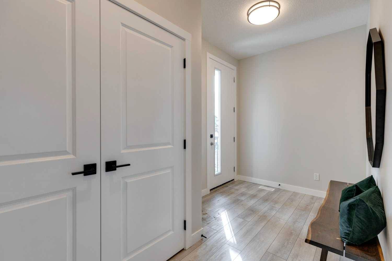 Calgary, AB T2A 7M5,151 Belvedere CRES SE