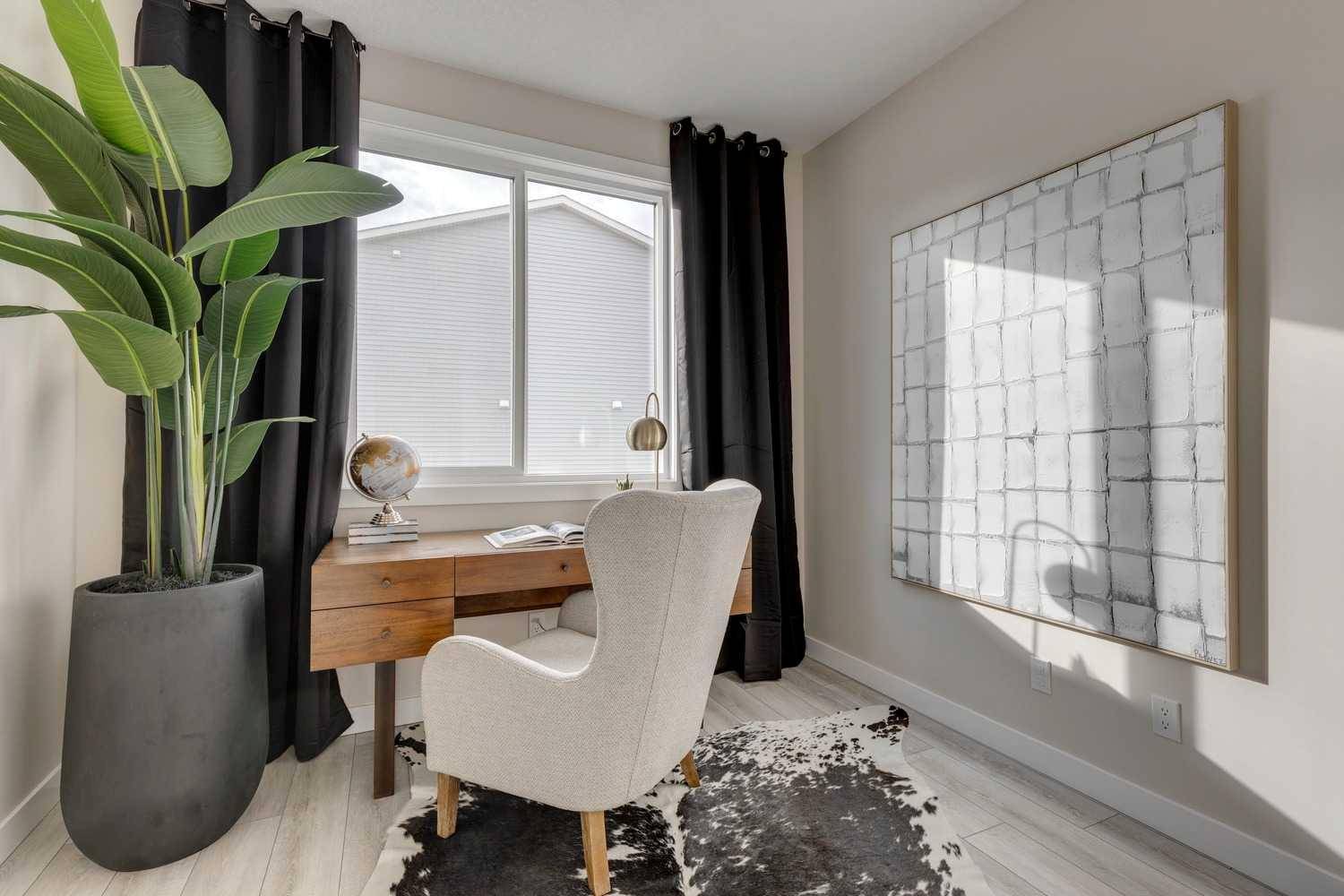 Calgary, AB T2A 7M5,151 Belvedere CRES SE