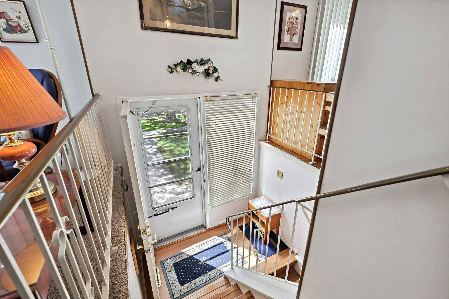 Calgary, AB T2K 5S3,7205 4 ST NE #92