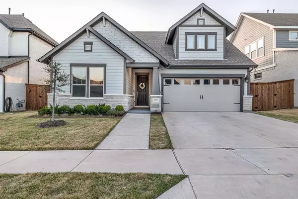 2117 Longspur Drive, Fort Worth, TX 76008