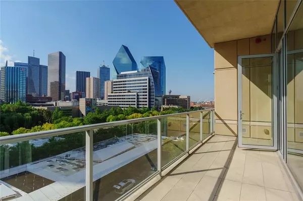 2025 Woodall Rodgers Freeway #51, Dallas, TX 75201