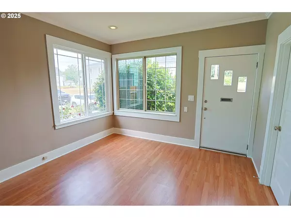 Coos Bay, OR 97420,731 ELROD AVE