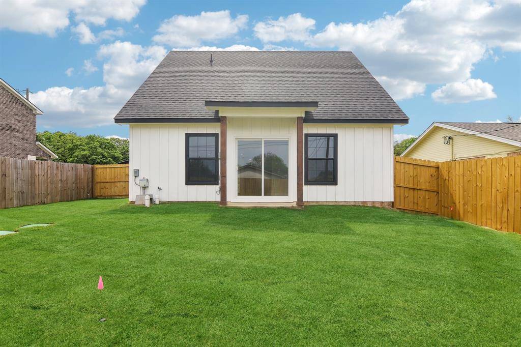 Granbury, TX 76049,517 Mountain View Trail