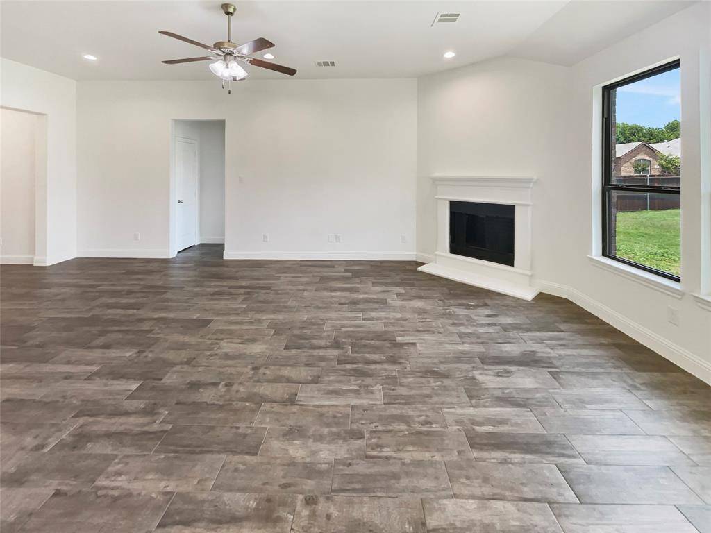 Cleburne, TX 76033,701 Dripping Springs Lane