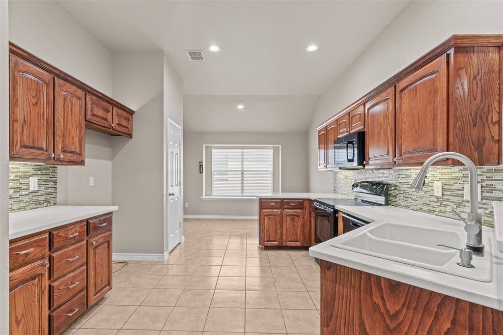 Weatherford, TX 76087,842 Randall Road