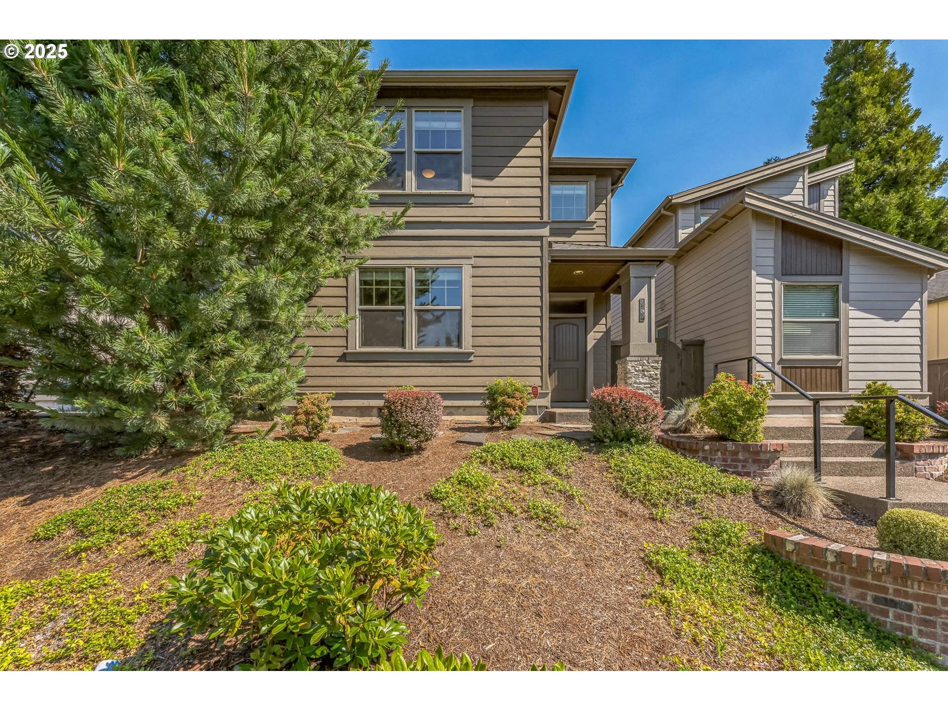Hillsboro, OR 97123,875 SE TAMANGO ST