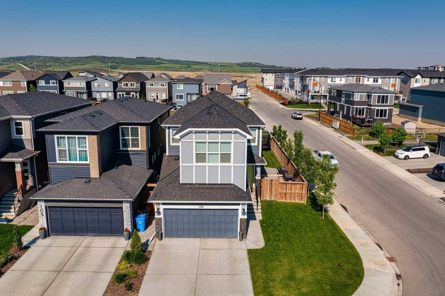 Calgary, AB T2X 4N8,109 Belmont Common Southwest