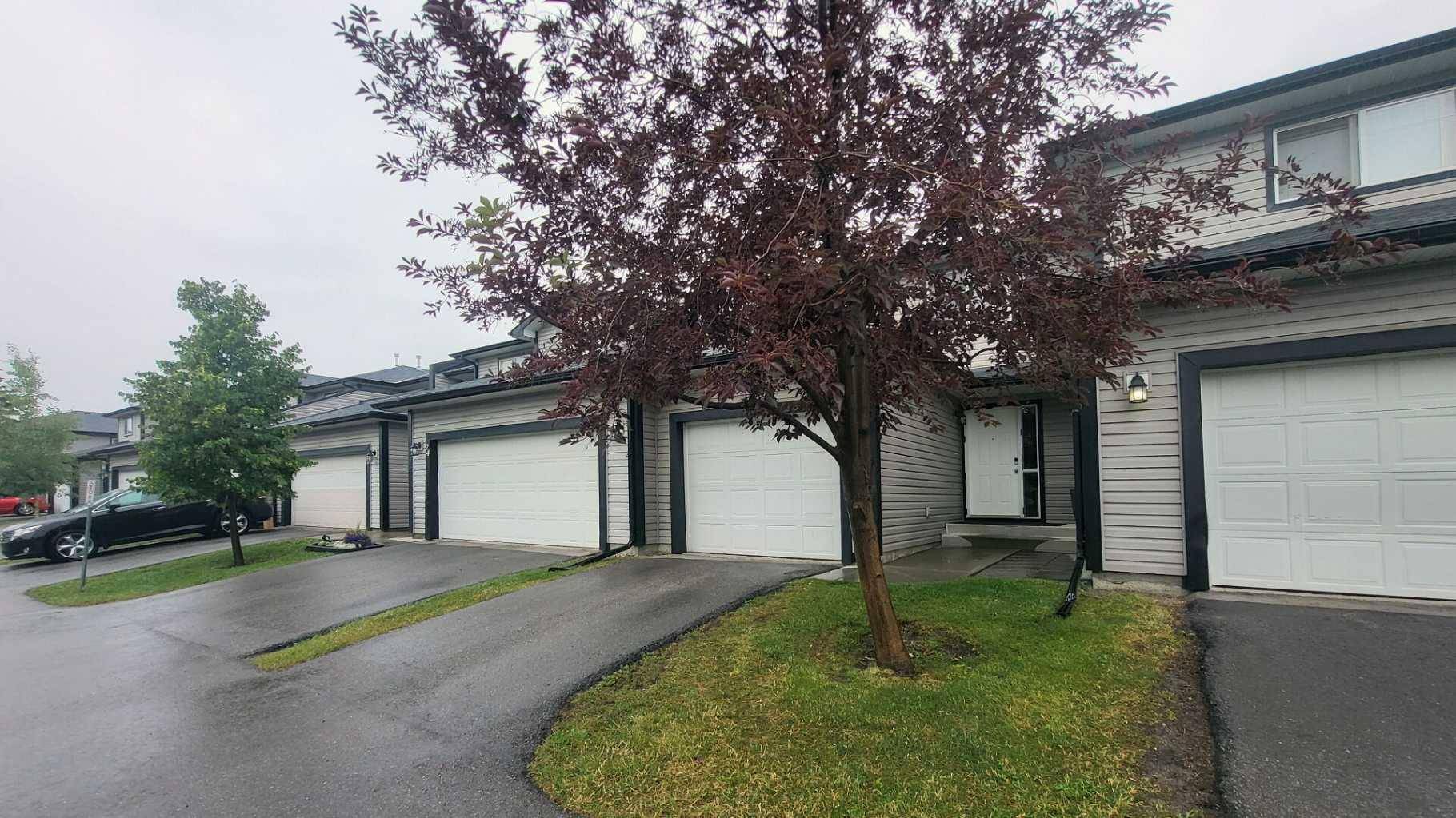 Airdrie, AB T4B 2Z1,102 Canoe SQ SW #23