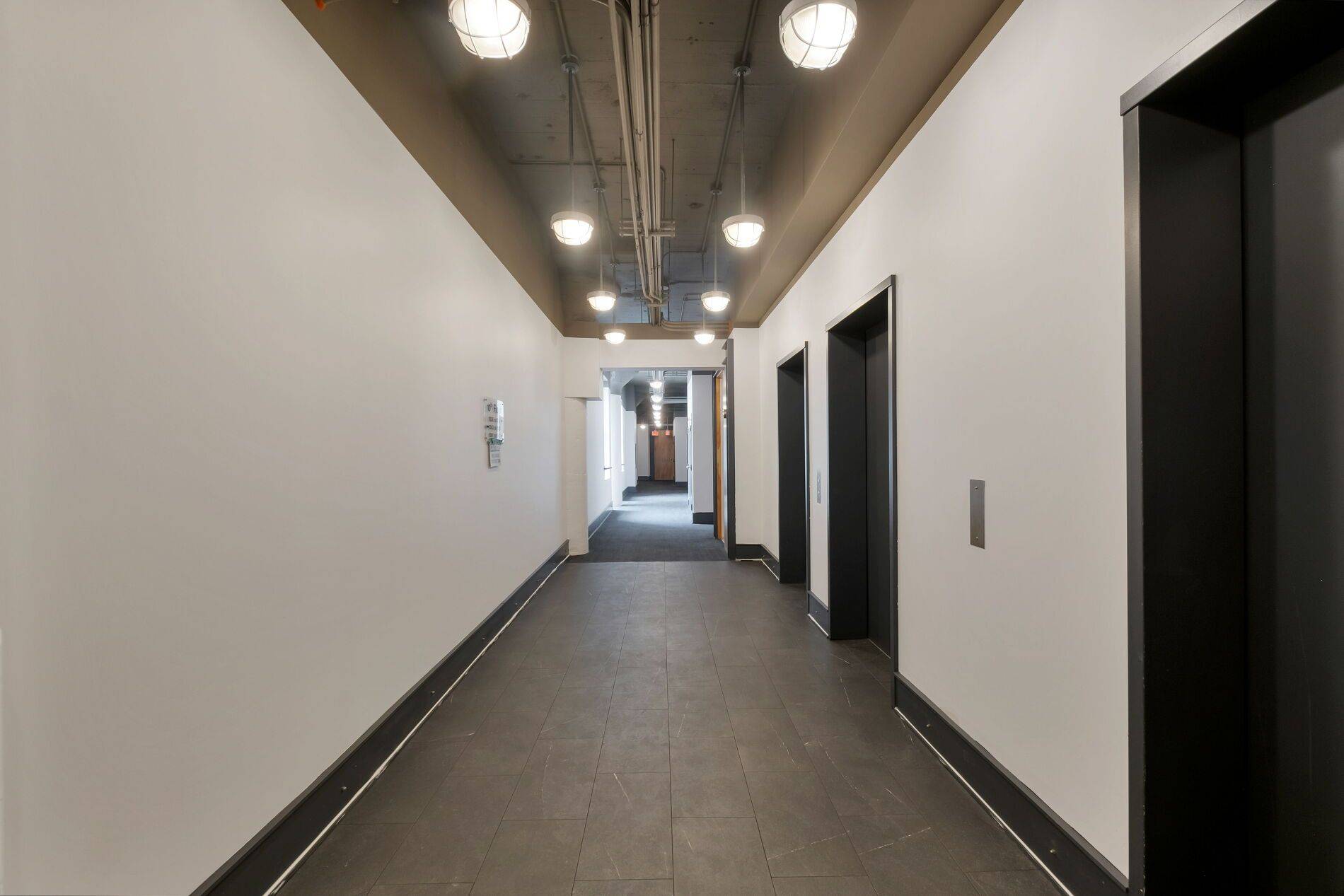 Toronto C08, ON M5B 2P7,155 Dalhousie ST #1043