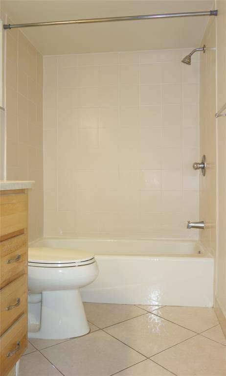 Pompano Beach, FL 33069,2751 N Palm Aire Dr #105