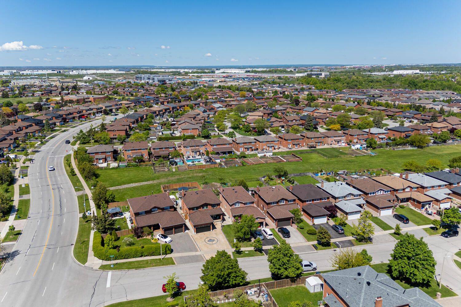 Vaughan, ON L4L 6N6,10 Gold Finch PL