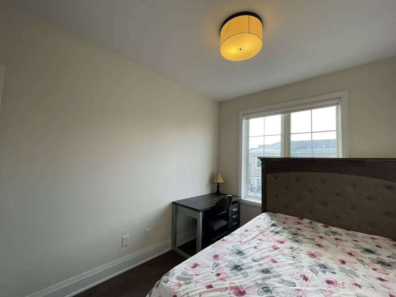 Markham, ON L3R 5R8,4 Mildred Temple WAY S #3C