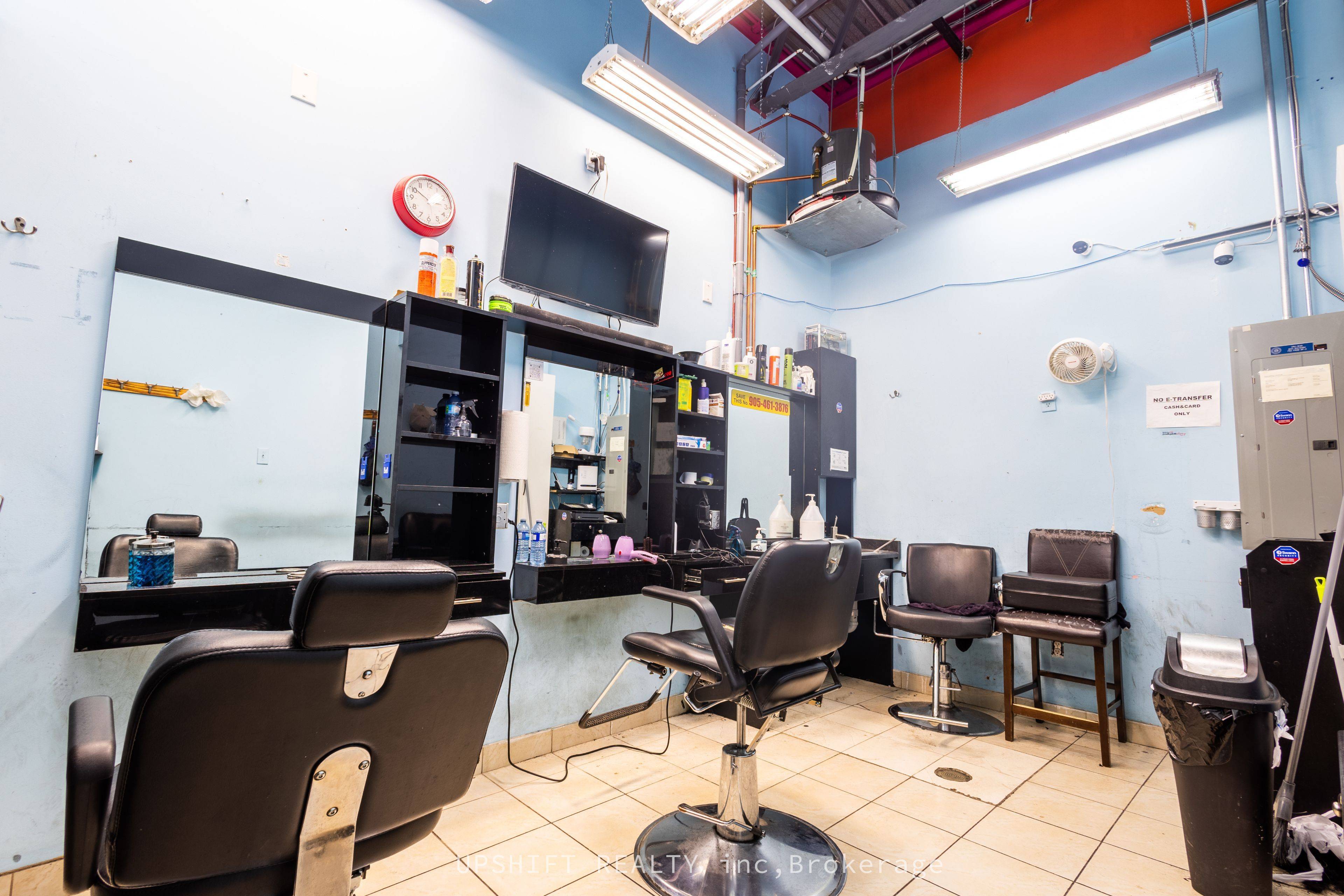Mississauga, ON L4T 2T9,7215 Goreway DR #1E33