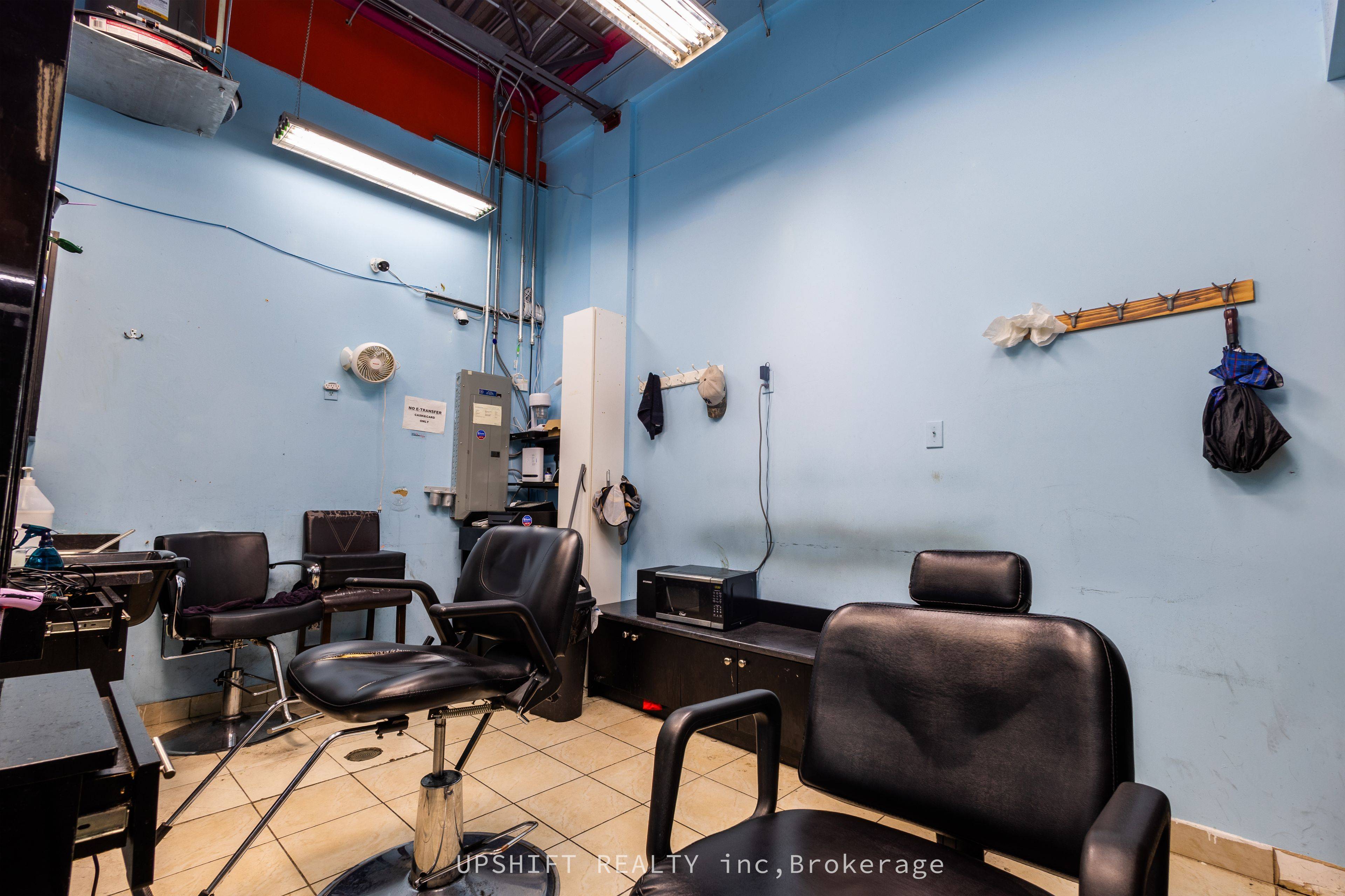 Mississauga, ON L4T 2T9,7215 Goreway DR #1E33