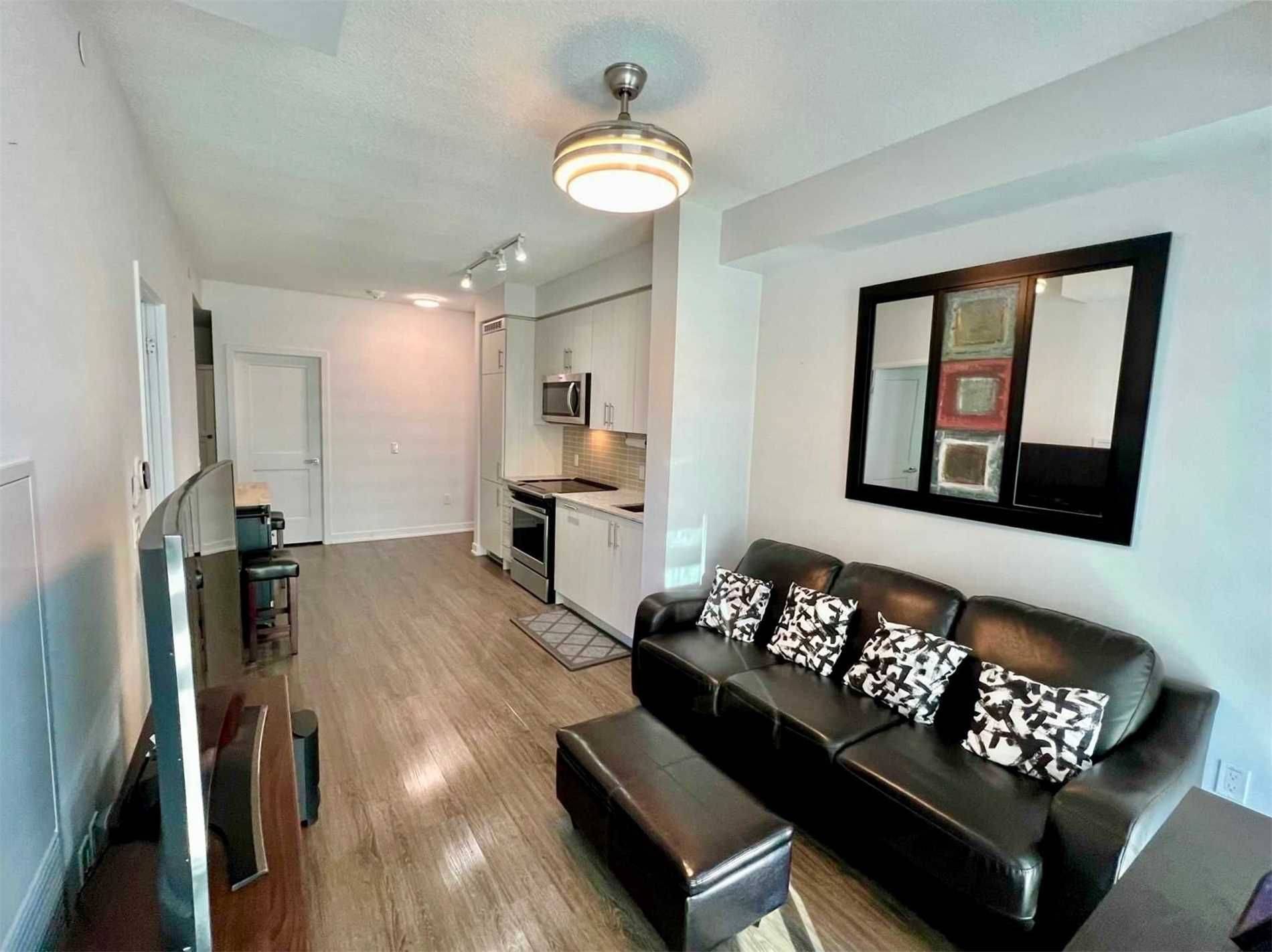 Mississauga, ON L5B 0K9,4085 Parkside Village DR #1606