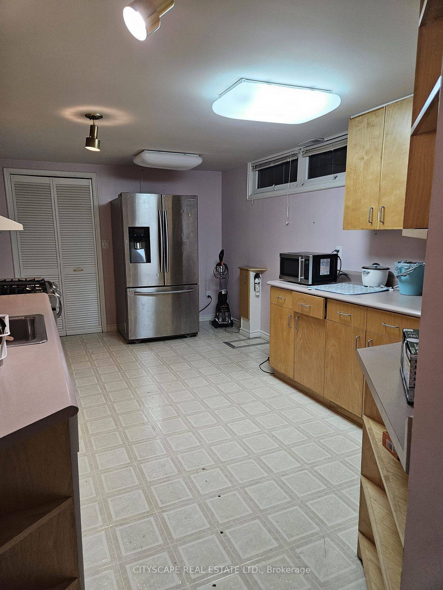 Kingston, ON K7M 1Z8,11 Runnymede RD