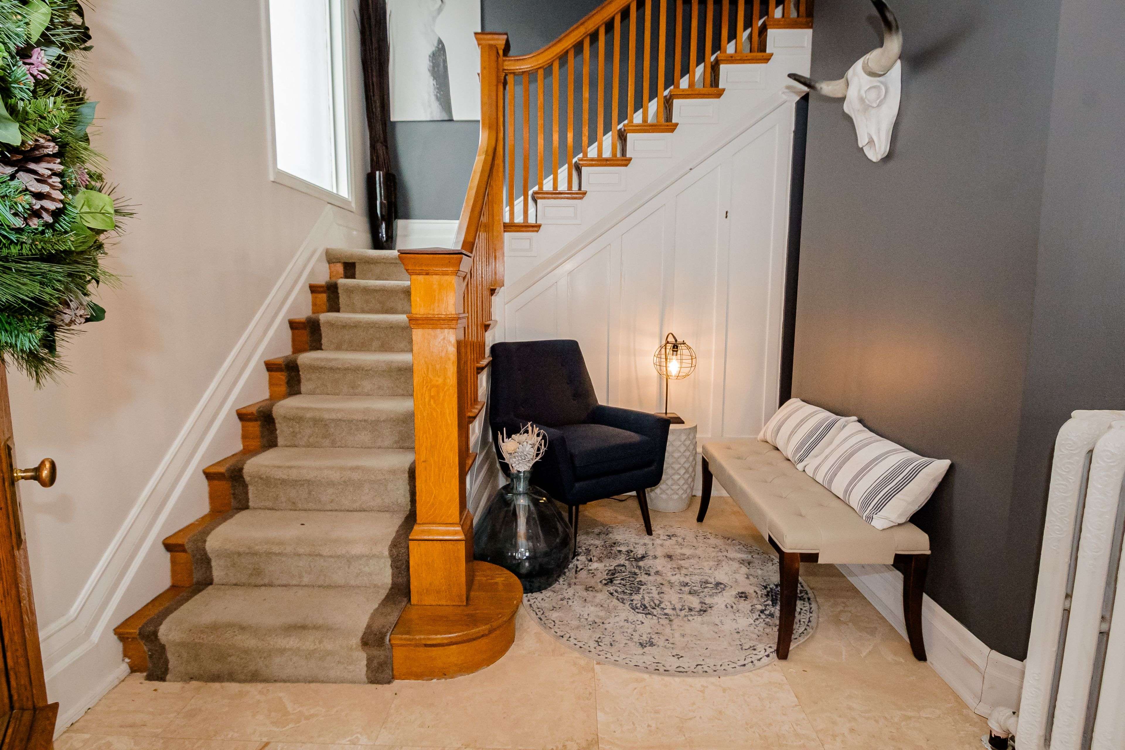 London East, ON N6A 1M4,98 Central AVE