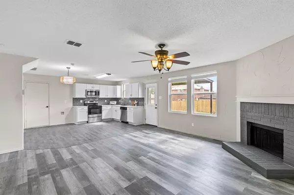 Cedar Hill, TX 75104,929 Brooks Drive