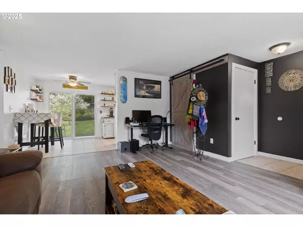 Gresham, OR 97080,159 SW FLORENCE AVE #J53