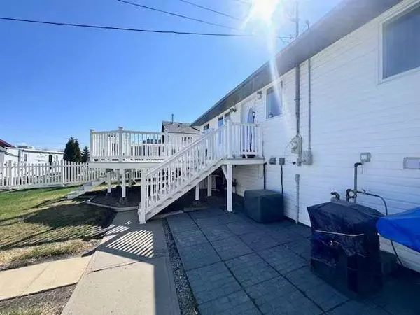 Lloydminster, AB T9V0V5,5210 57 ST
