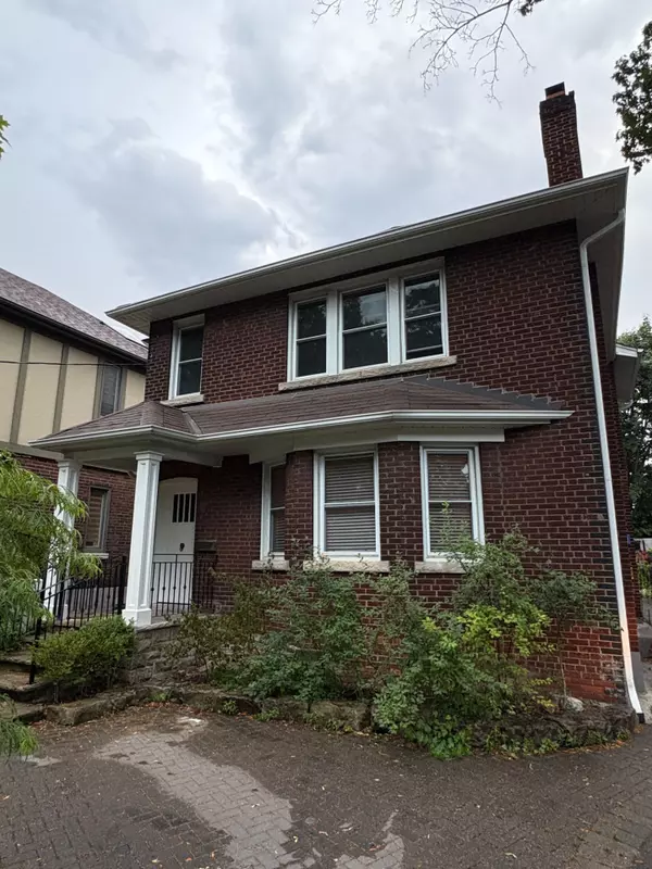 40 Thorncliffe AVE #Bsmt, Toronto E03, ON M4K 1V5
